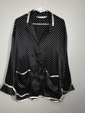 Victoria's Secret Two Piece Black and White Polkadot Satin Sleepwear Size Large